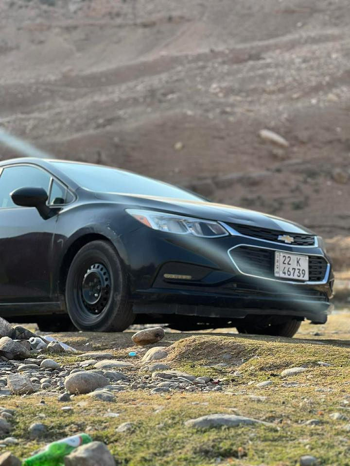 للبيع أو مراوسة
Chevrolet Cruze 2017

سيارة نظيفة جداً ومناسبة للاستخدام اليومي:

🔹 الموديل: 2017
🔹 المحرك: 1400 تيربو (اقتصادي وقوي)
🔹 اللون: أسود
🔹 الحالة: جيد جداً / استخدام شخصي
🔹 الجير: أوتوماتيك
🔹 المكيف: بارد جداً
🔹 الهيكل: نظيف 
🔹 الداخلية: مرتبة ونظيفة

📌 السيارة جاهزة للاستخدام ولا تحتاج مصروف

🔁 المطلوب:
مراوسة فقط بسيارة أحدث أو أفضل + أدفع فرق بسيط حسب الحالة

📍 الموقع: (بغداد الشعب)
📞 للتواصل: (***********)

