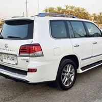 لكزس LX 570 • ٢٠١٣ • رقم بغداد