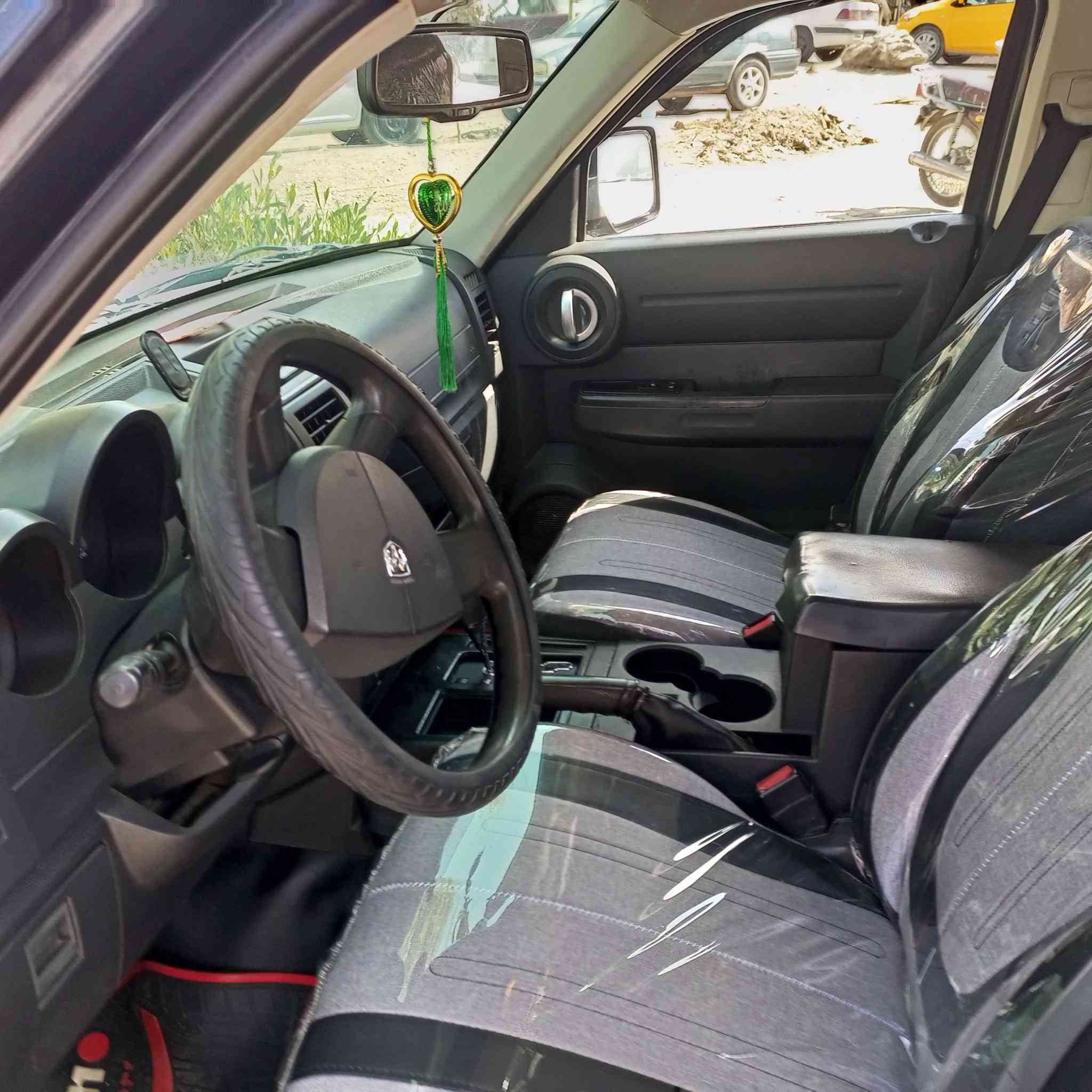 سلام عليكم دوج نيترو 2008 لبيع بدون صبغ سعر 90 ورقه  رقم كركوك مشروع وطني سنويه لحد 9 اشهر باقي *********** عل وتساب
