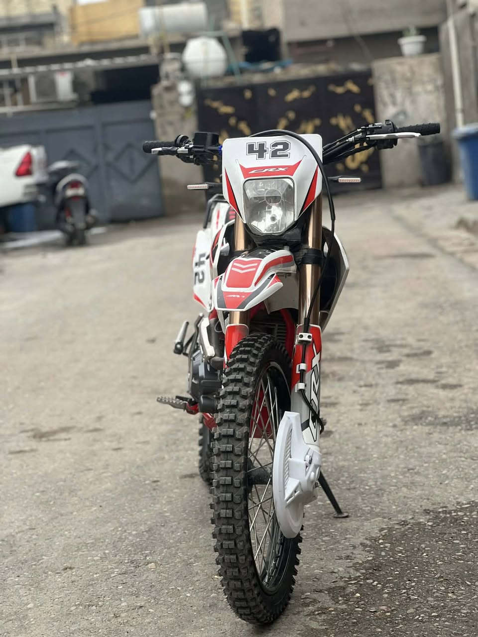 السلام عليكم قفاز CRX موديل25 للبيع مكينة 300 الدراجة نضيفه  تجي تشوف كدام عينك شعله معدل مفولة مكاني بغداد الاعضمية *********** السعر 1650
