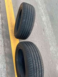 زوج تايرات • للبيع