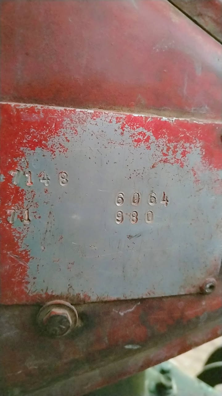 السلام عليكم اللبيع عنتر حجم71 موديل 80 بدون سنويه كسل هودريك محرك شرط تايرات الماميات جديد تايرات الخلفيات كثر من النص عمر كهربايات كله شقاله عنوان صلاح الدين رقم الهاتف ***********
