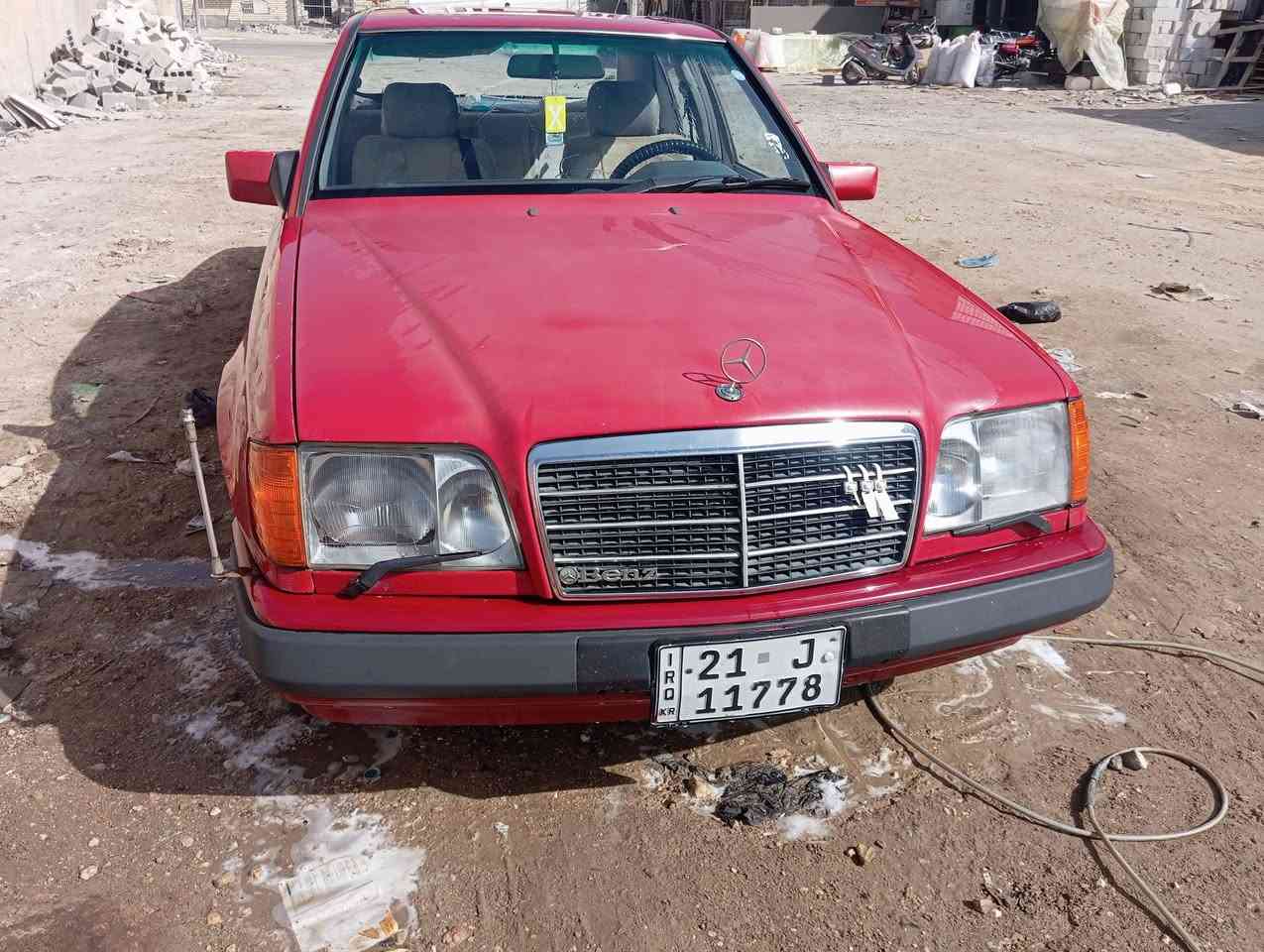 سلام عليكم مارسدس دب 91 محدث 93 سيارحيل نضيفه محرك 3000 في في تي السعر 68 ويبه مجال رقم صاحب السياره ***********
