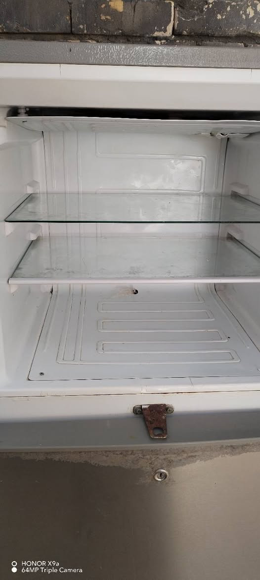 ثلاجة مستخدمة للبيع لاستفسار *********** عمارة, ميسان
