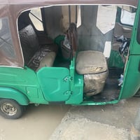 تكتك البيع مديل ٢١ بيها صبغ  والباب مال المحرك وبيها لغد واحد بي صبغ و...