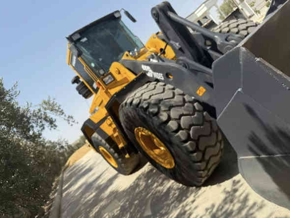 لبيع شفل فالفوحجم L120cموديل ١٩٩٩رقم سليماني شفل جاهز شغل ***********)كورك ***********
