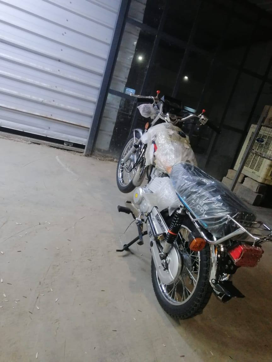 يالله سلام عليكم نامه شلامچه اوراق سكنر ميعرف سكنر يعني 7اوراق يعني بدون كمرك مابيه كمرك موديل 2027 محرك ولفات صفر واحد دراجه وكيل مالته مجمع السلامي طالعه من معرض قبل 9ايام زيرو مطلوب بيه سعر 900 بيه مجال لطيبين ❤شراي يتصل ***********
