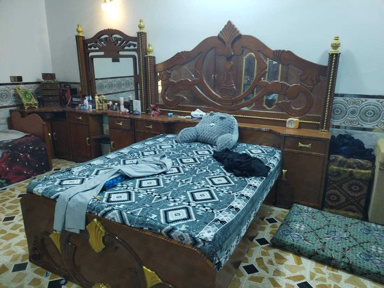 غرفه للبيع حطاطه تكمه كلها كبس رقم الهاتف *********** *********** مكاني فلوجه
