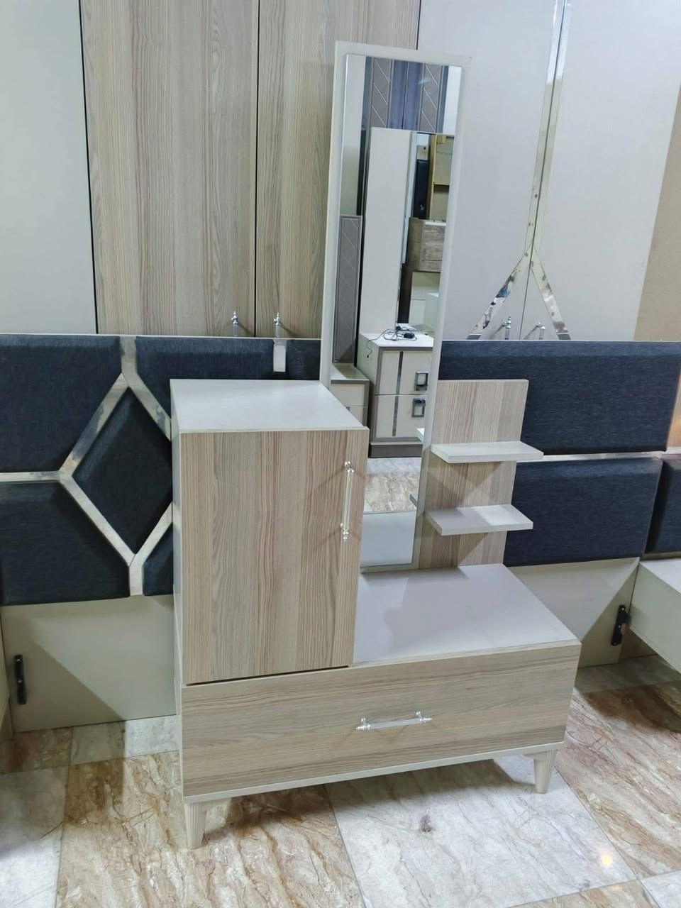 غرفت نوم تركي بس باب مسكور  يصلح عادي سعر 450بيهم مجال


**إذا كنت صاحب هذا الإعلان وتريد حذفه لأي سبب، رجاءا أرسل رسالة إلى الدعم الفني**