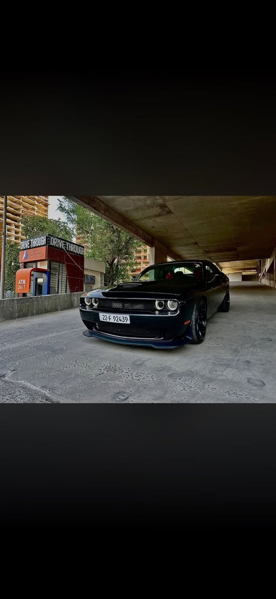 Dodge Challenger 2023 🇺🇸
مكينة V6 Pentastar vvt 3600
قوية ونشيط بالسحب كلش محرك قوي واعتمادي 
_______________

حادثة 

بية لغد عكس سايق بدون شواصي رايتدرات بلاد كير مكينة مكفول من الفتح والشد
جاملغ عكس سايق 
وضربة بباب السكن  
وطخة بالجاملغ الخلفي بسيطة
بنيد مبدل

مواصفات🫵🏼
كشن سايق  كهرباء 
سيارة علية بوليش ونانو لمعتة كلش قوي
تحكمات ستيرن 
ابل كار بلي 
تبريد ثلج امامي خلفي 
نقاط عمية بالمري 
كت هيلكات 
ويل نجمة 
شاشة m 
وباقي المواصفات المعروفة 💙  
_____مكان سيارة بغداد يرموك📍
 

رقم ***********
سعر170 مجال جدا بسيط🔴
