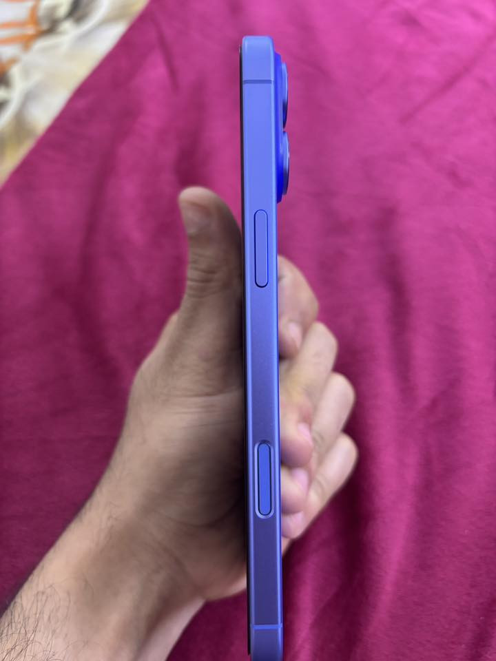 السلام عليكم 16بلس استخدام كلش قليل نضيف فول كلشي ويا كارتونه الواير مال شحن الاصلي مالته حتى الازكه مال كارتونه موجوده بطاريه 100 دورات الشحن57 مساحه التخزين 128 كلشي شغال الضمان مال جهاز يخلص 2027 بعده بلضمان مراوس وذا سعر عجبني أبيع واتساب ***********
