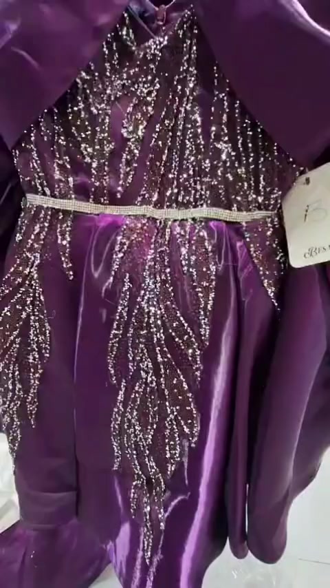 الجمال في التفاصيل.. أي لون خطف قلبك؟ 🖤🤍
وصل حديثاً: بدلة  عرس كلاسيك بتصميم الـ Lace Mesh الأنيق. قطعة لا غنى عنها في خزانتك لهذا الموسم.
بدلة عرس ماركه وصلت اليوم 
قياس  6 8 10 12 
متوفر في مجمع باربي ديالى الخالص 
العنوان سوق الخالص مقابيل صيدلية الوطن 
متوفر خدمه توصيل جميع محافظات العراق 

 #explore #اكسبلور #ترند #ترند_العراق #اكسبلور_العراق viral reels reels_trending


**إذا كنت صاحب هذا الإعلان وتريد حذفه لأي سبب، رجاءا أرسل رسالة إلى الدعم الفني**