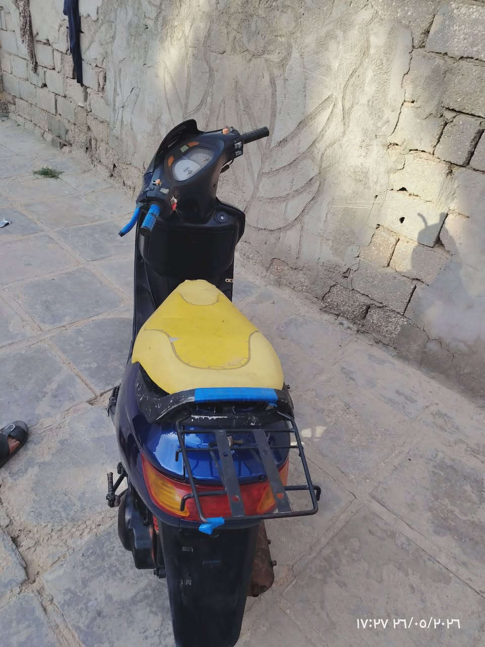 سلام عليكم فارشه للبيع فحال درجه نضيفه برغي ماعزله ***********
