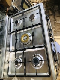 اخوتي الكرام طباخ يونفرسال مصري للبيع بسعر ١٥٠ الف قفل 07772802289