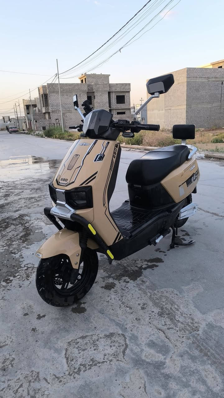 ماطور شحن للبيع
عقل وملف شرط 
ملف 2000  شرك
بطاريات 6 كبار شرط شرط 
يمشيك مسافه 60 لي 70 كيلو 
لايت عالي وناصي 
دبل ايشاير 
مابي اي فطر او كسر حيل نضيف وجديد 
عنوان ايسر حي حدباء 
سعر 540 بي مجال بسيط
***********
