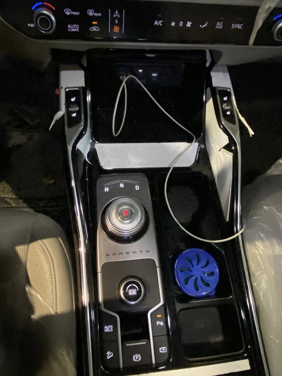 سلام عليكم 
سورنتو موديل 25 فول مواصفات عدا البانوراما رقم بغدادمميز ب اسمي ثاني يوم التحويل مكفولة كفاله عامة ماشية 48 الف 
السعر 3 شدات و15 وبيها مجال ، السيارة في النجف 
***********
