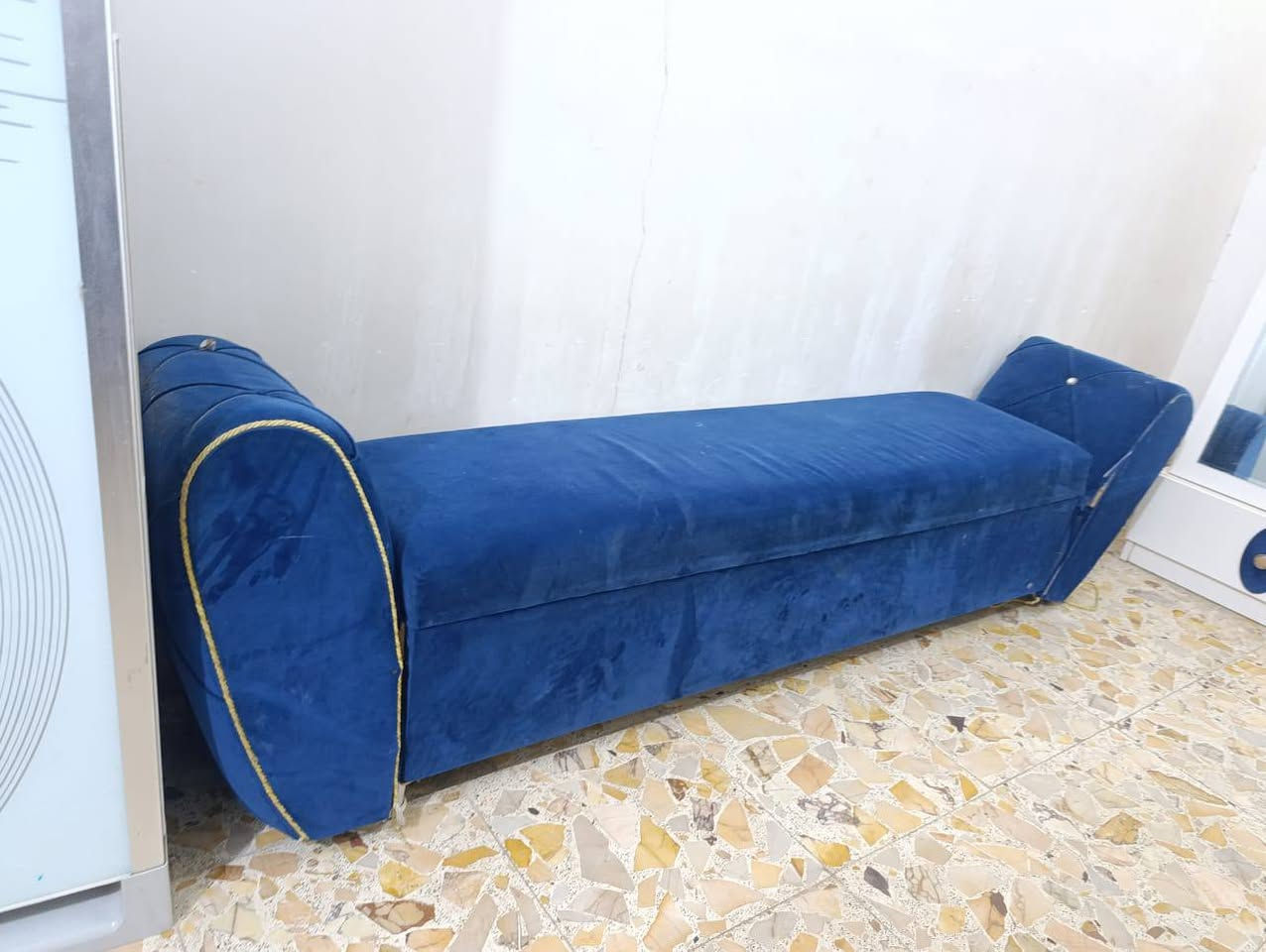 غرفة نوم للبيع تركي نضيفه 5 قطع المكان بابل الشوملي السعر مليون وربع الاستفسار ***********
