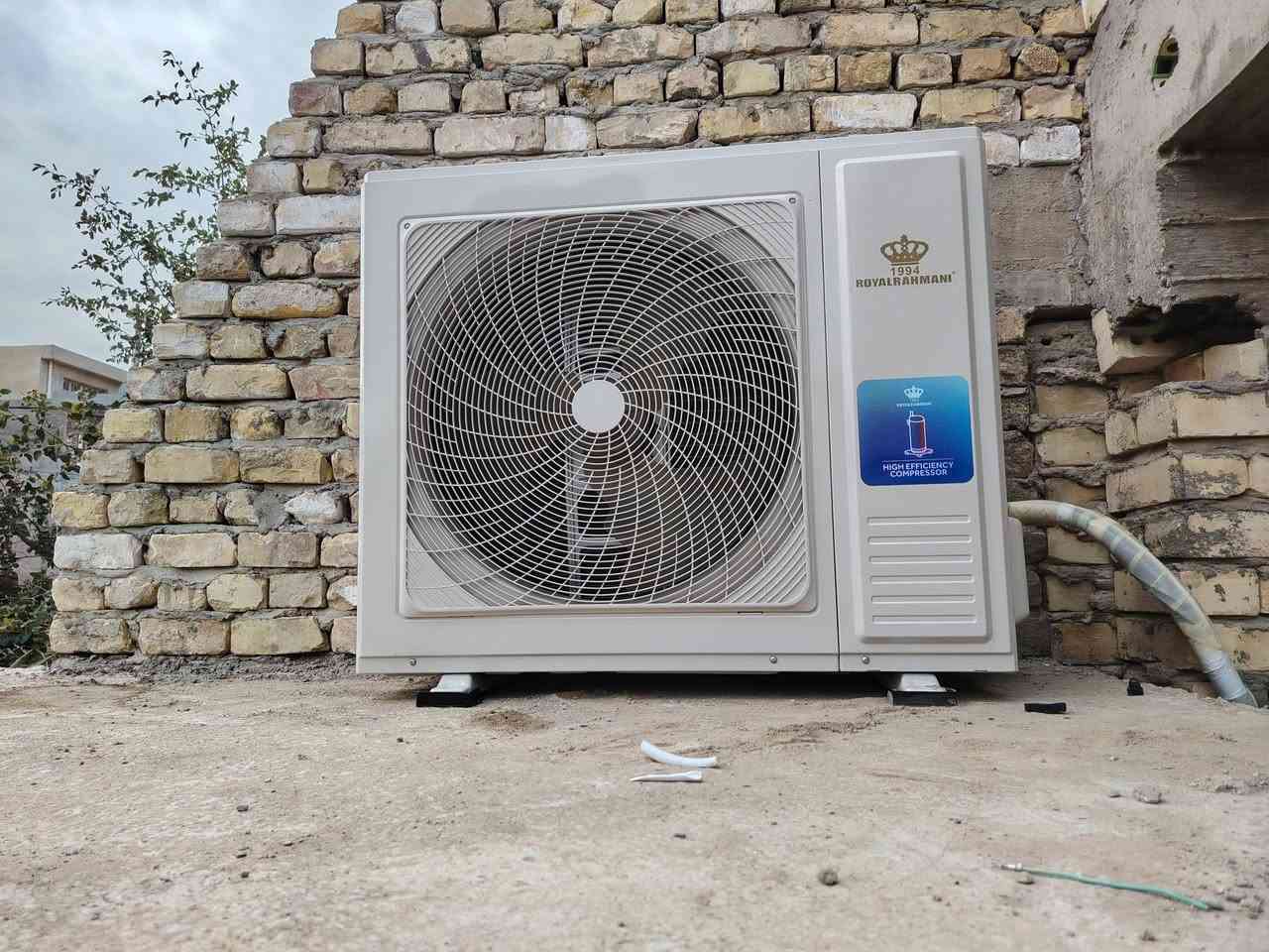 تم بحمد الله تجهيز وتنصيب سبلت عمودي ٣ طن رويال الرحماني
عندك تنصيب سبالت   وصيانه و تنظيف كافة أنواع أجهزة التبريد موقعياً و بكادر متخصص مع الضمان  .. 👷🏻‍♂️

يعنى عندك صيانة أو تنظيف لا تحتار   سبلتك مابي برودة لا تحتار سبلتك دفع الهواء ضعيف لا تحتار، إتصل بينا و راح نجيك لباب بيتك .. 

   ماعليك فقط الاتصال  على الواتس اب  
***********
***********

🟥  تنظيف موقعي  لجميع الدوائر والشركات مع الضمان 
🟥 صيانة - شحن غاز مع الضمان - نصب - غسل 
عمل فاكيوم ..
