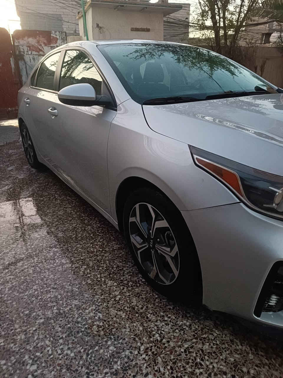 السلام عليكم كيا فورتي موديل 20 رقم اربيل مكينه 2000 وارد امريكي سياره بيها ٣ قطع جاملغ بابين صبغ حادثها مرفق وياها بصور السعر 115 بيها مجال لشراي مكان سياره كربلاء المقدسة للتواصل ***********
