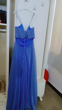 فستان • قياس٤٢ • لبسته مرة