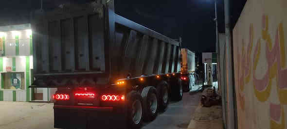 السلام عليكم
مقطورة للبيع موديل 2025 
مشتغلة شي قليل كلش مقطورة نظيفة وجديدة 
كهربائيات بيانو جديد + تخم ويل الماني 
تخم تاير تايلندي الاصلي 
كلشي بيها جديد جاهزة للعمل مباشرة 

متواجد خاص او ***********
