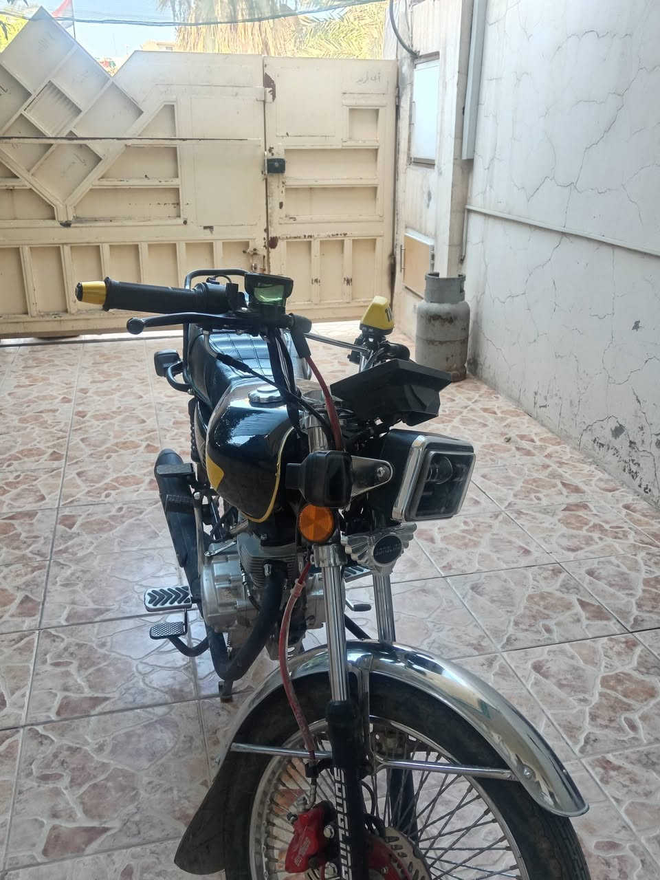 سلام عليكم 
دراجة تايكر ٢٦ شلعته فول صار شهرين من اشتريته كلشي بيها شغال صالصنه كاتم اذا مو شراي لا تجي رحمة لوالديك


**إذا كنت صاحب هذا الإعلان وتريد حذفه لأي سبب، رجاءا أرسل رسالة إلى الدعم الفني**