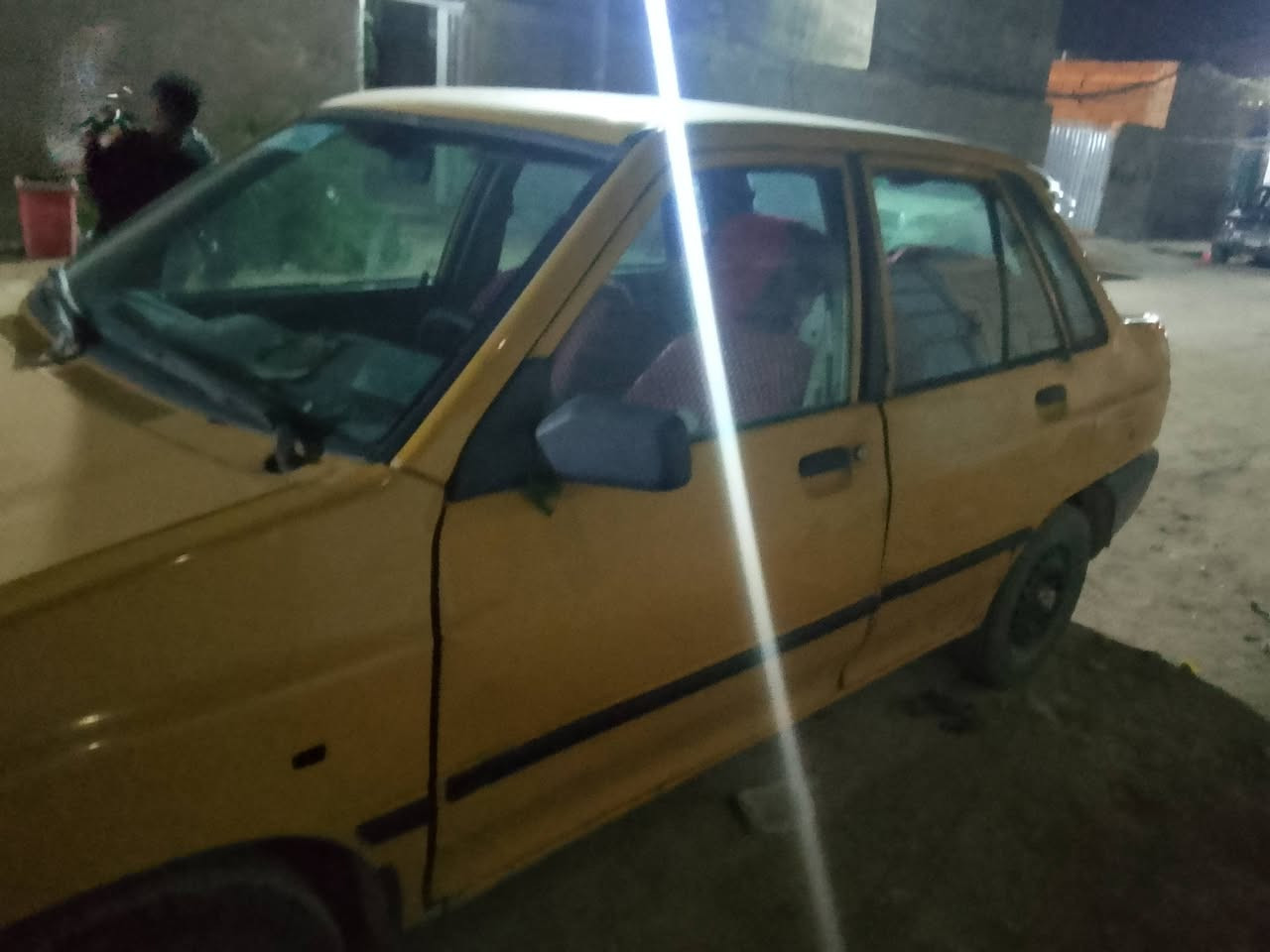 السلام عليكم سايبه موديل 2014 رقم ميسان سنويتها لحد 27 الا تسقط سياره معروضه ب 14 ورقه مكينه وكير نص عمر قشر تشوفه تقتنع راعيها موجود ابئي وقت ما تريد مداور سياره عايزه تلحيضات مكان النجف الاشرف شارع كربلاء عمود ١٢٣التواصل تصال او واتساب ***********
