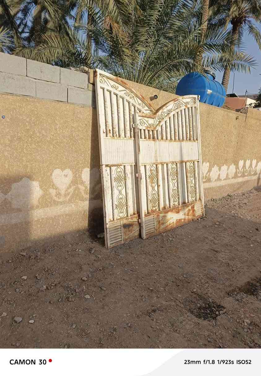 باب مستعمل العرض 3 ونص متر وطول 3 متر للاستفسار الرقم  ‏‪***********‬‏
