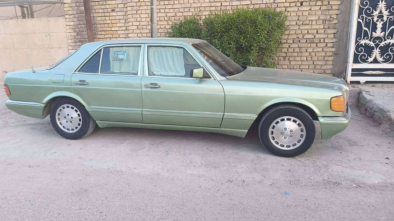 السلام عليكم 
مارسدس جامبو للبيع موديل 1990 مكينة بطة 3000 مكينه وكير حاوية تخم تاير قواعد سليمة برناكيت سليم لا ضربة ولا كلبه ولا كصه رقم بغداد تحويل مباشر نقصها بس تبريد السعر
50 وبيها مجال 
العنوان بابل قضاء القاسم علية السلام 
الاتصال ***********
