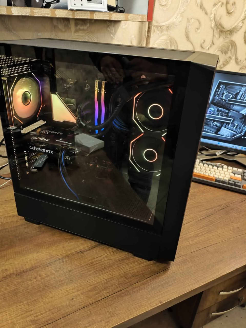 CPU RYZEN 7 5700X NEW

MSI MAG B550 GAMING PLUS NEW

GPU 5050 8 G MSI VENTUS 2X OC USED

RAM. 32 GB 3600 MHZ T-FORCE. USED

COOLER. STELLAR REALM RS 240 NEW

Hard. 1tb NVME NEW

Power supply . 650W 80PLUS COOLER MASTAR  USED

CASE 4 FAN ARGB NEW

Price : 950$ أربيل, العراق


**إذا كنت صاحب هذا الإعلان وتريد حذفه لأي سبب، رجاءا أرسل رسالة إلى الدعم الفني**