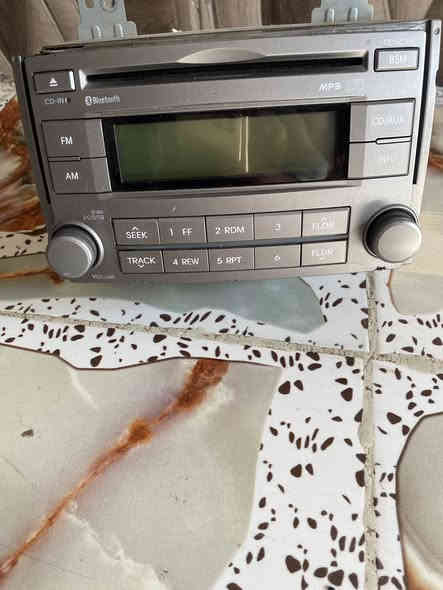 السلام عليكم 
دوشمه استاركس كامله للبيع 
مسجل بلاتوث استاركس هوه والطرار للبيع 
+درج مستخدم +شباك دعاميه اصلي 
التواصل ***********
