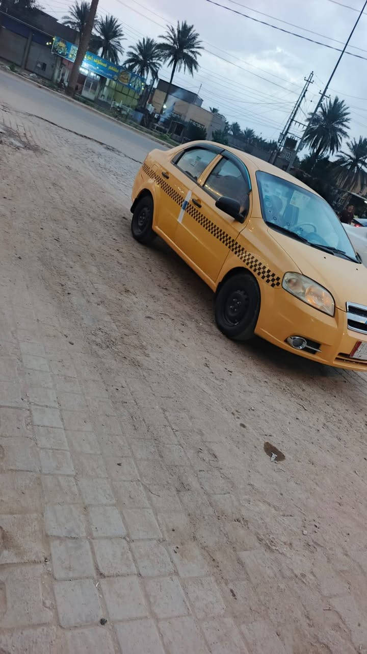 السلام عليكم افيو للبيع 10خليجي مكفوله من الضربه جاهز كير ومحرك وحداديه جدد وتخم تاير وكهربيات كله جاهزه ماببه اي نقص مصفره هيه السعر50عليه غرامه 500الف ينزلن من السعر المكان الدوانيه غماس للستفسار علا الرقم ***********واتساب
