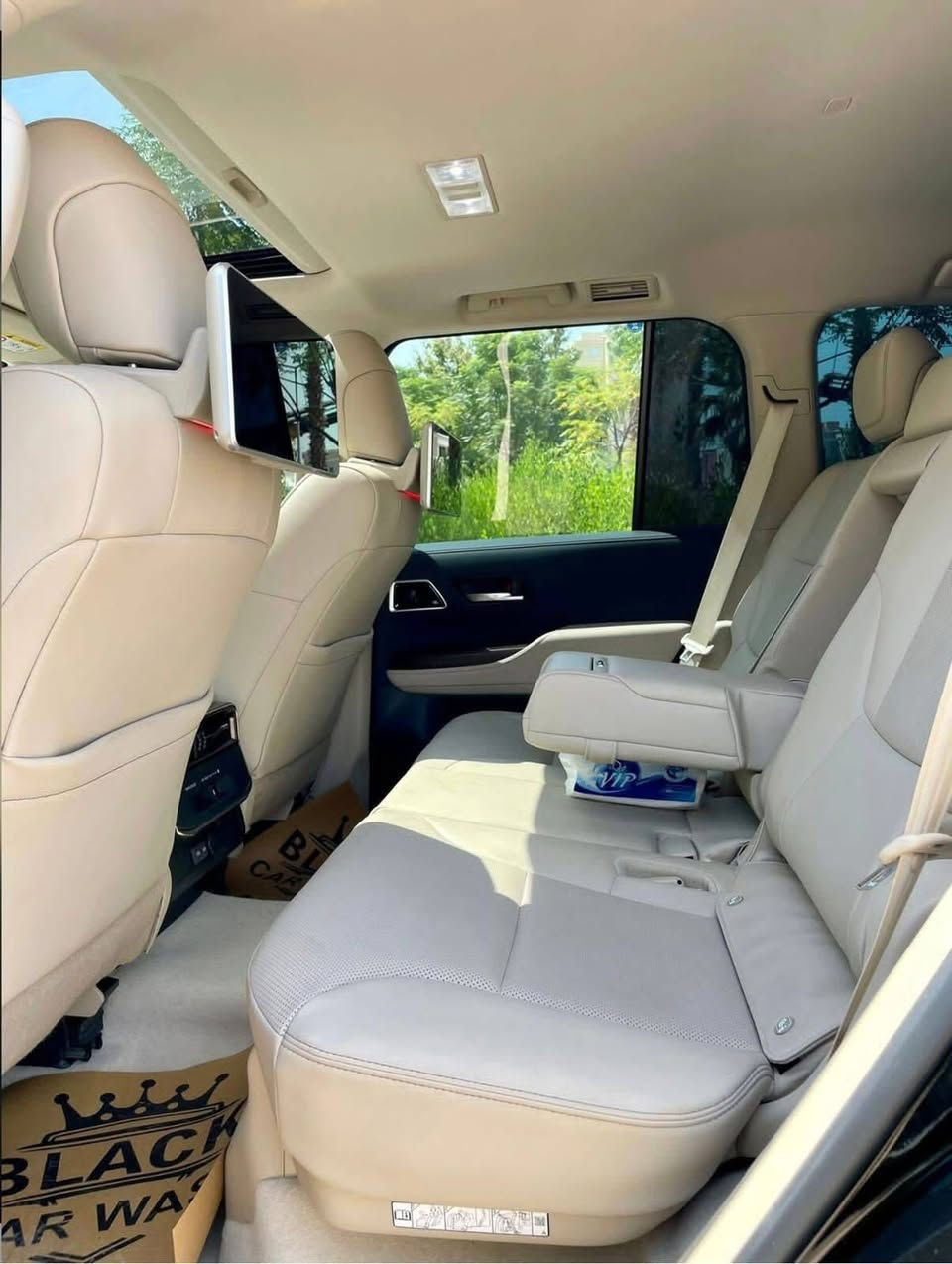 (مراوس ) (بيع) (قصد) كلشي يرهم
لاند كروز لمتد 2024 (بلاك اديشن⚫️) 
فول مواصافات مغلفه ppf ضمان 10 سنوات
  السيارة ماشيه25 الف  كامرات محيطية 360درجه
 - محرك كير واير بشرط مامفتوح 
سياره جاهزه كل نقص مابيه 
سيارة حيل نظيفة كلشي عل بلاد جديد 
سنوية هزة كلشي جديد مدفوع لـ
باسمي السنوية بشرط تحويل وغرامـة
سيارة مابيـها دينار مصرف كامل من كل نواحي
مكاني بغداد 
السعر595🔥
 -  'للتواصل خاص اخوكم (عمار براهيم البدري)
ورجاء بدون وعود كاذبه


**إذا كنت صاحب هذا الإعلان وتريد حذفه لأي سبب، رجاءا أرسل رسالة إلى الدعم الفني**