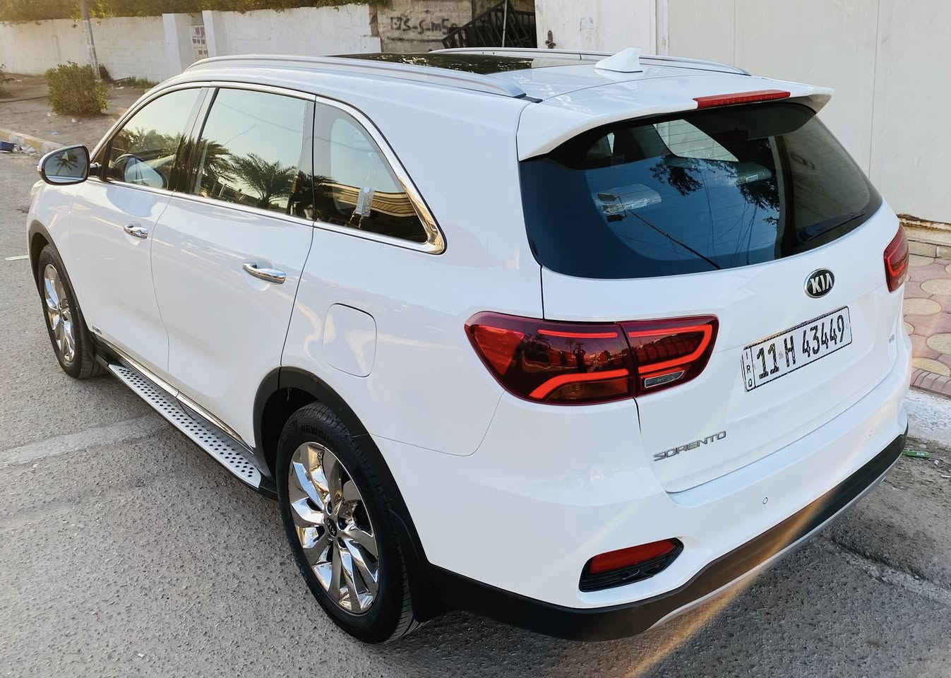 السلام عليكم 
كيا سورنتو 2019 خليجي
فول مواصفات كويتي
مكفوله
رقم بغداد باسمي
مكانها بغداد
السعر 265
***********
