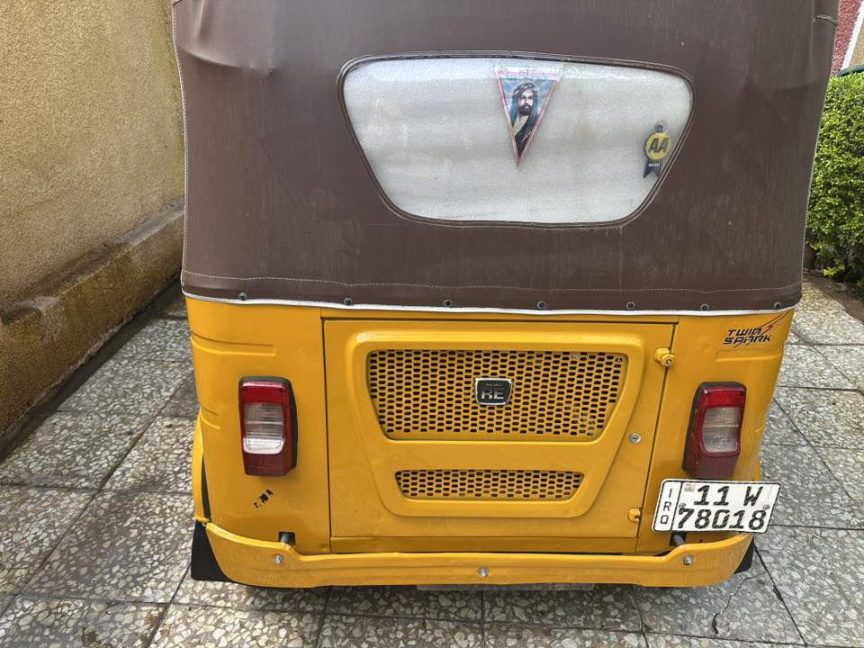 البيع تكتك مديل 22 شهر 11  مكاني بغداد ***********
