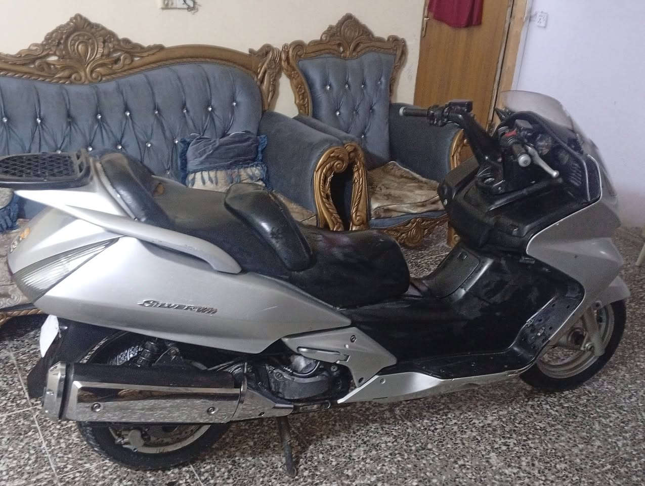 دراجه سلفر وينج للبيع متواجد على الرقم ***********
