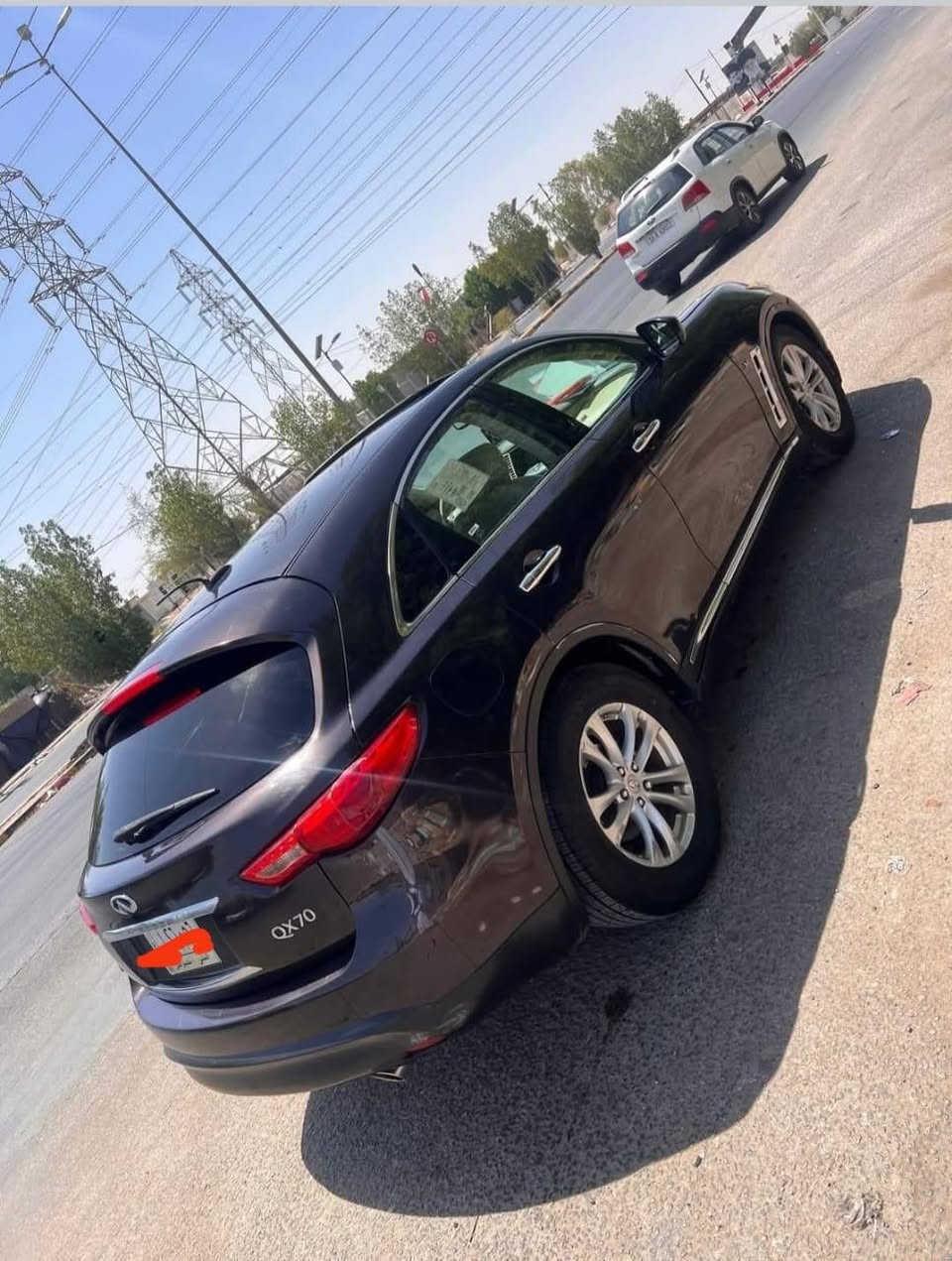 السلام عليكم انفنتي موديل 17 سياره جديده وجاهزه مابيه  أي نقص فول مواصفات  للبيع ول مراوس حسب القناعه المكان البصره *********** البصرة, العراق
