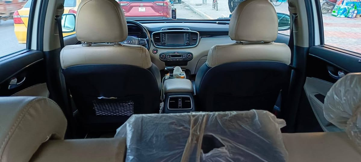 السلام عليكم 
للبيع فقط
سورنتو 2020 خليجي 
فول مواصفات 1\1
مكفولة من الصبغ 
وجود مكانين بارد 
عداد المسافة 149500 قابل للزيادة 
رقم بغداد انكليزي 
للمعلومات الإتصال على الرقم ***********
المكان كربلاء المقدسة
