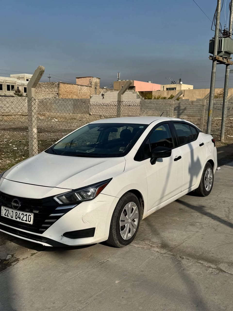 رسا موديل 2023لون ابيض ثلجي سياره كلين بدون صبغ بدون تعديل بدون فتح مكينه كير شرط لاصرف سياره جاهز من كل ناحيه سنوي جاهز  جديد بيها دفتر بانزين موصفات كامره خلفي رادار امامي خلفي بصمه /تشغيل عن بعد /سعرها 130/.   *********** كركوك, العراق
