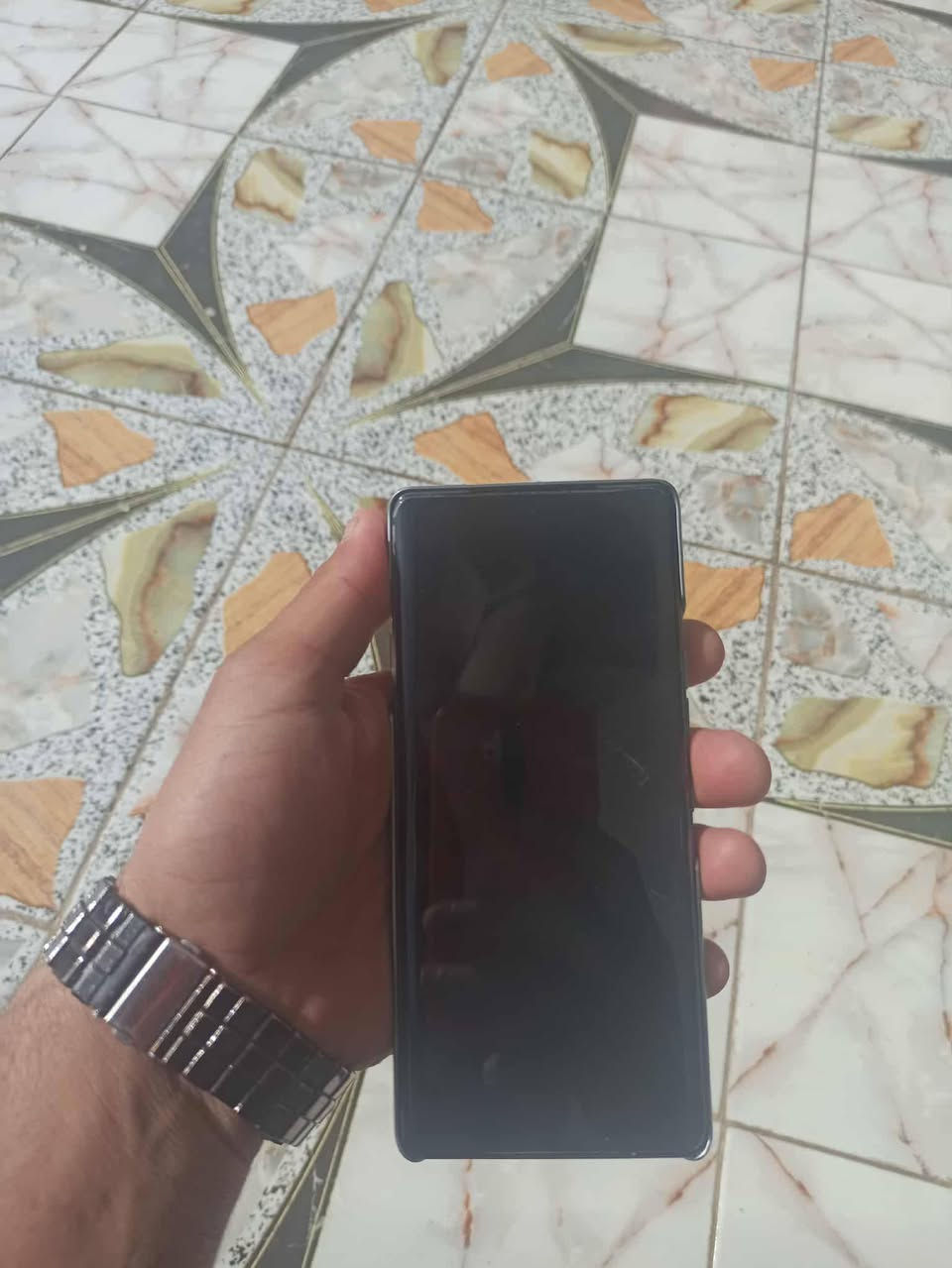 تكنو كامون 40 برو5 g
كامل ملحقات 
نضافه ١٠٠
ذاكره ٢٥٦ 
ملحقات كارتون وشاحنه وكفرات ثنين
للبيع او مراوس بايفون11برو ماكس
سعره٢٧٠ وبي مجال
مكاني محاويل
***********
