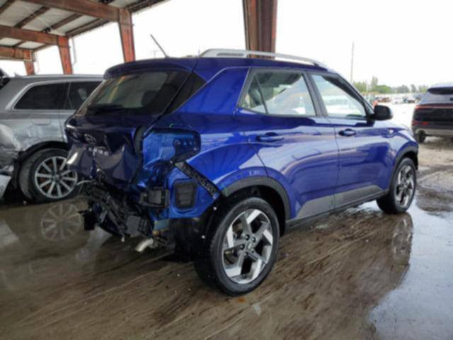 للبيع هونداي فينو 2023
وارد امريكي بدون ايرباك
فول عدا البصمه
شاشه
كامره 
تحكمات ستيرن جهتين
حساس خلفي 
رادار امامي وجانبي
حادثها بسيط جدا بدون ايرباك صور الحادث موجودة بالمنشور 
محرك 1600 دوش دبل 8 نوزل
ماشية 47 كيلومتر
السعر 144 وبيها مجال 
مكان بغداد الدورة 
للاستفسار *********** بغداد, العراق
