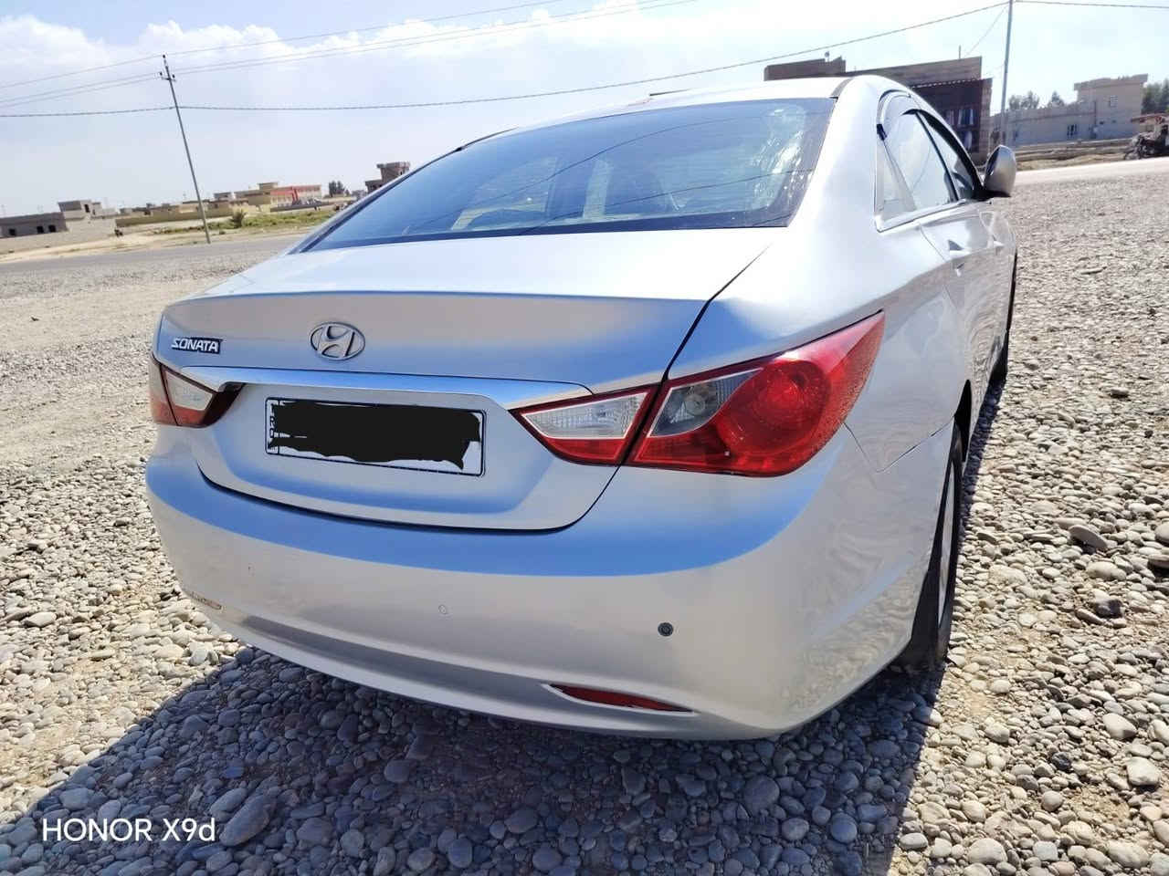 السلام عليكم
سوناتا أدوات
موديل 11
تحكم ستيرن 
مري شفط 
تايرات تخم جديد 
تبريد ثلج 
تدفئه فول
أحلا من الصور 
السيارة جديدة بمعنى الكلمه
محرك 2400
متومه أربيل بلادي يعني على أختها 
فول اوتوماتيك
السيارة مفوله و شوف العين السعر 50 وبيها مجال حك الجية
مكلف بالنشر رجاء لحد يراسلني خاص هذ رقم صاحب السيارة ***********
