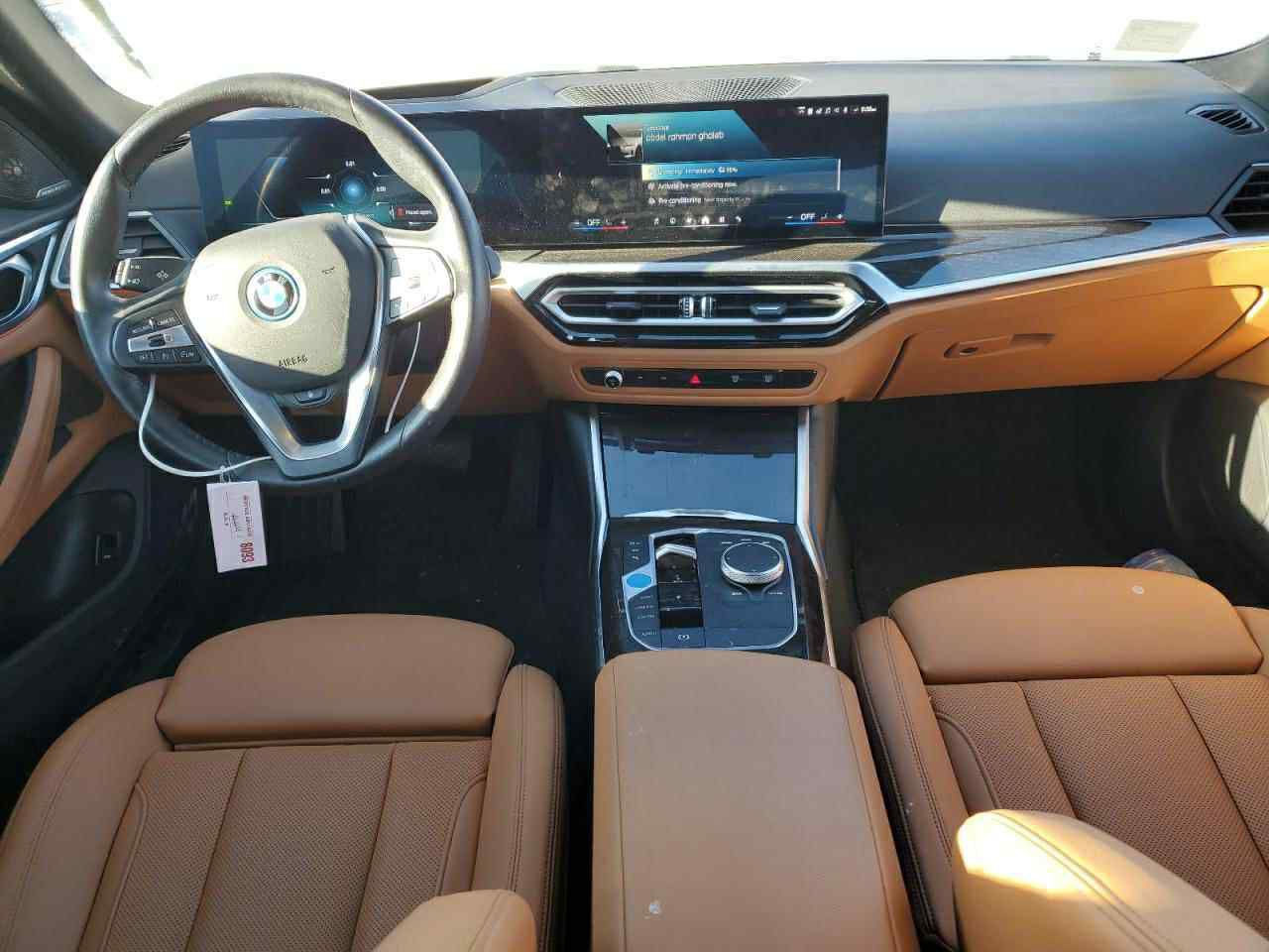 للبيع: BMW i4 eDrive35 موديل 2024
• الموديل: 2024

 • الممشى: 19,000 كم فقط

 • اللون: أبيض

 • الحالة: نظيفة جداً / شبه جديدة

⚡ المواصفات الفنية

 • محرك كهربائي بالكامل (BMW eDrive)

 • القوة: 286 حصان

 • العزم: 400 نيوتن متر

 • نظام الدفع: دفع خلفي (RWD)

 • التسارع من 0 إلى 100 كم/س: حوالي 6 ثواني

 • اس  ￼

🔋 البطارية والمدى

 • سعة البطارية: حوالي 70.2 kWh

 • المدى بالشحنة الكاملة: حوالي 400 – 480 كم حسب الاستخدام

 • شحن سريع DC: حتى 180 kW

 • شحن منزلي AC: حتى 11 kW  ￼

🛋️ التجهيزات الداخلية

 • شاشة BMW Curved Display الرقمية الكبيرة

 • نظام BMW Live Cockpit Professional

 • شحن لاسلكي للهاتف

 • مساعد صوتي ذكي BMW Intelligent Personal Assistant

 • إضاءة داخلية Ambient Light

 • مقاعد رياضية مع تحكم كهربائي وذاكرة للسائق  ￼

🌟 التجهيزات الخارجية

 • مصابيح LED أمامية وخلفية

 • سقف زجاجي (بانوراما)

 • جنوط رياضية 18 أو 19 إنش

 • 

السياره مرقمه وجاهزه

العنوان حي الخضراء بغداد

 السياره شحن شباب

الاتصال ***********
