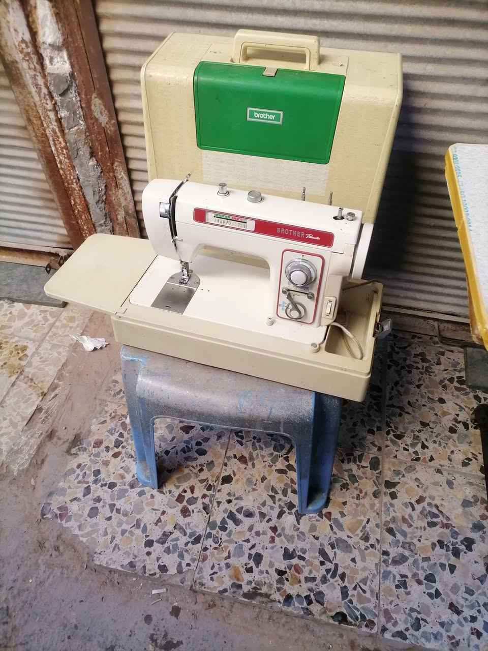 براذر باسستركلش نضيفه وشغاله خياط وتطريز وعل فحص مع الملخقاته حتطه والمحوله ودواسه الاصليه السعر ١٧٥ الشعب سوق اربع تالاف واكو توصيل بغداد ومحافضات


**إذا كنت صاحب هذا الإعلان وتريد حذفه لأي سبب، رجاءا أرسل رسالة إلى الدعم الفني**