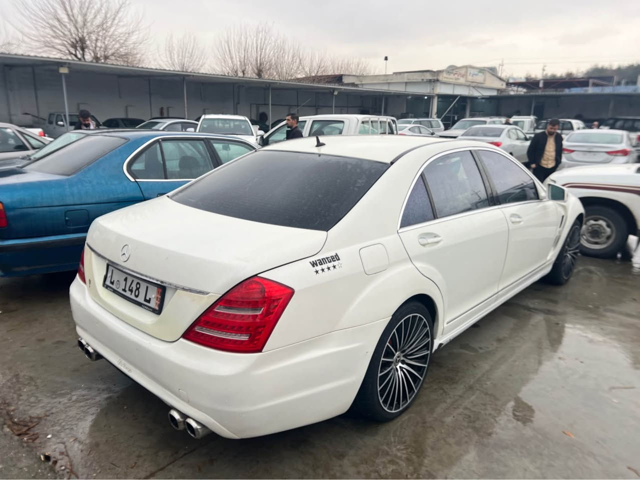 مارسیدس نمونە لە جوانی ٤تایەویلی لۆكی لەژێرە قەپات مواسەفات فول فولە كامل جاهیزە سەیارە دوبەیە بەشەرتی ماڵی مەدەنێ براوەیە كامل كراوە گێر مەكینە بەشەرت 8 بستۆنە ژم:*********** السليمانية, العراق
