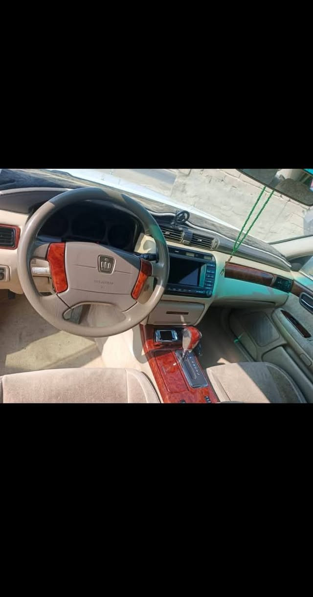 ملكه موديل 2002 تسجيل جديد قرار 48 ب اسمي تحويل مباشر رقم بصره انكليزي هزه دكمتين ديفور الزغير برده خلفيه تخم تاير حداده تبريد كهربائيات جاهزه اي نقص مابيهه سياره كرستال اصل لايت زنون  كصه قماره فقط سعر 130 وبيهه مجال قليل شراي اتصل لاتراسل  ***********مكاني البصره القرنه
