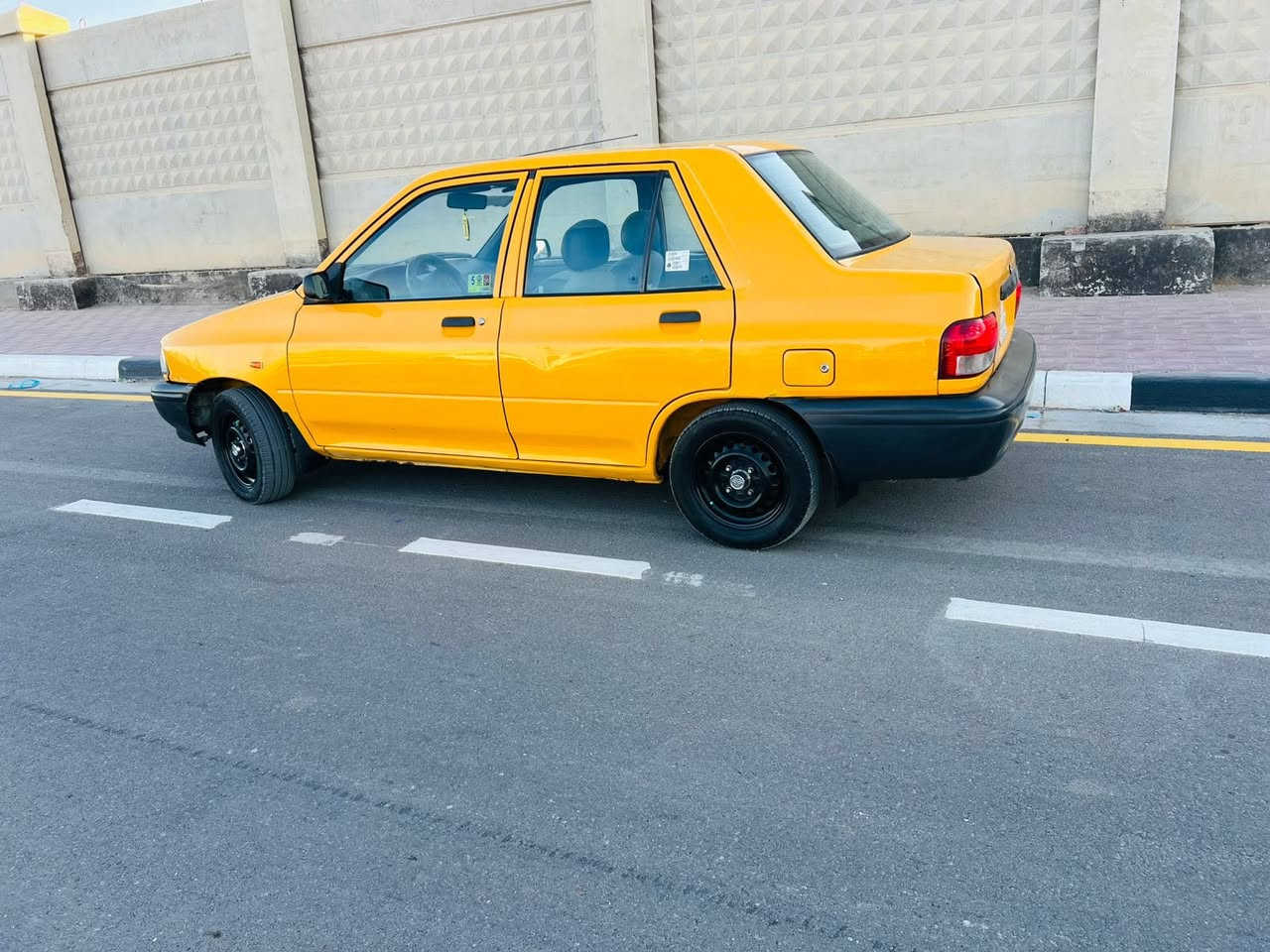 السلام عليكم سايبه للبيع موديل ٢٠١٨
مشروع وطني السياره مال جناي جاهزه برقي ماعوزها محرك جديد لاتنقيص ولا تبخير تخم تاير جديد تخم ويل جديد عينبار جديد بنزات جدد باتري جديد كلشي ماعوزها بيها بنيد مبدل ومصبوق بلونها السعر٤٧ وبيها مجال 
كربلاء حي النصر ***********
