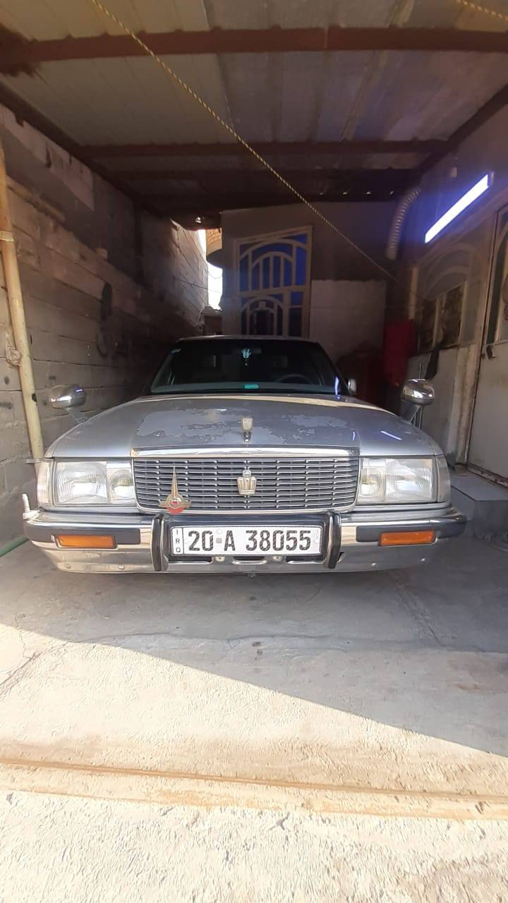 سلام عليكم 
كراون موديل 94 ايسر بلاد 
 سنوية مجددة 2030 رقم انكليزي ديالى السنوية باسمي مداور ثاني يوم السيارة مكفولة من الضربة جاهزة من كل النواحي مكينة جديدة كير جديد حدادية جديدة كهربائيات جديدة باتري جديد تبريد شغال فقط السيارة بيها صبغ للجمالية. السعر 86 وبيها مجال. السيارة موجودة بصرة شط العرب
***********
