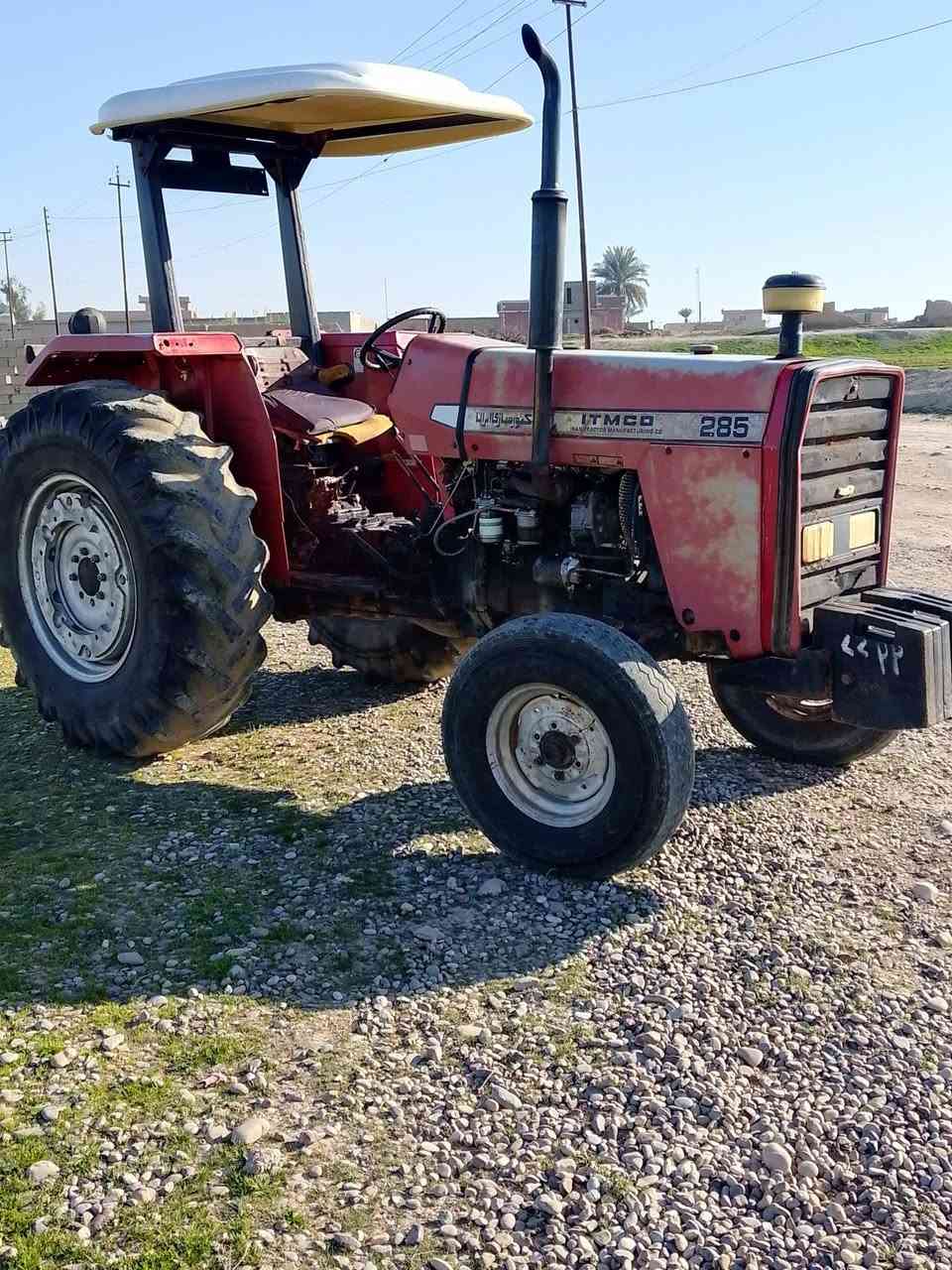 سلام عليكم تركتر ايراني للبيع 2011 كاتي جاهز عل كراب محرك كير اكسل هودرليك كلو شرط سعر(( 58 )) ورقه للاستفسار على الرقم  ***********
