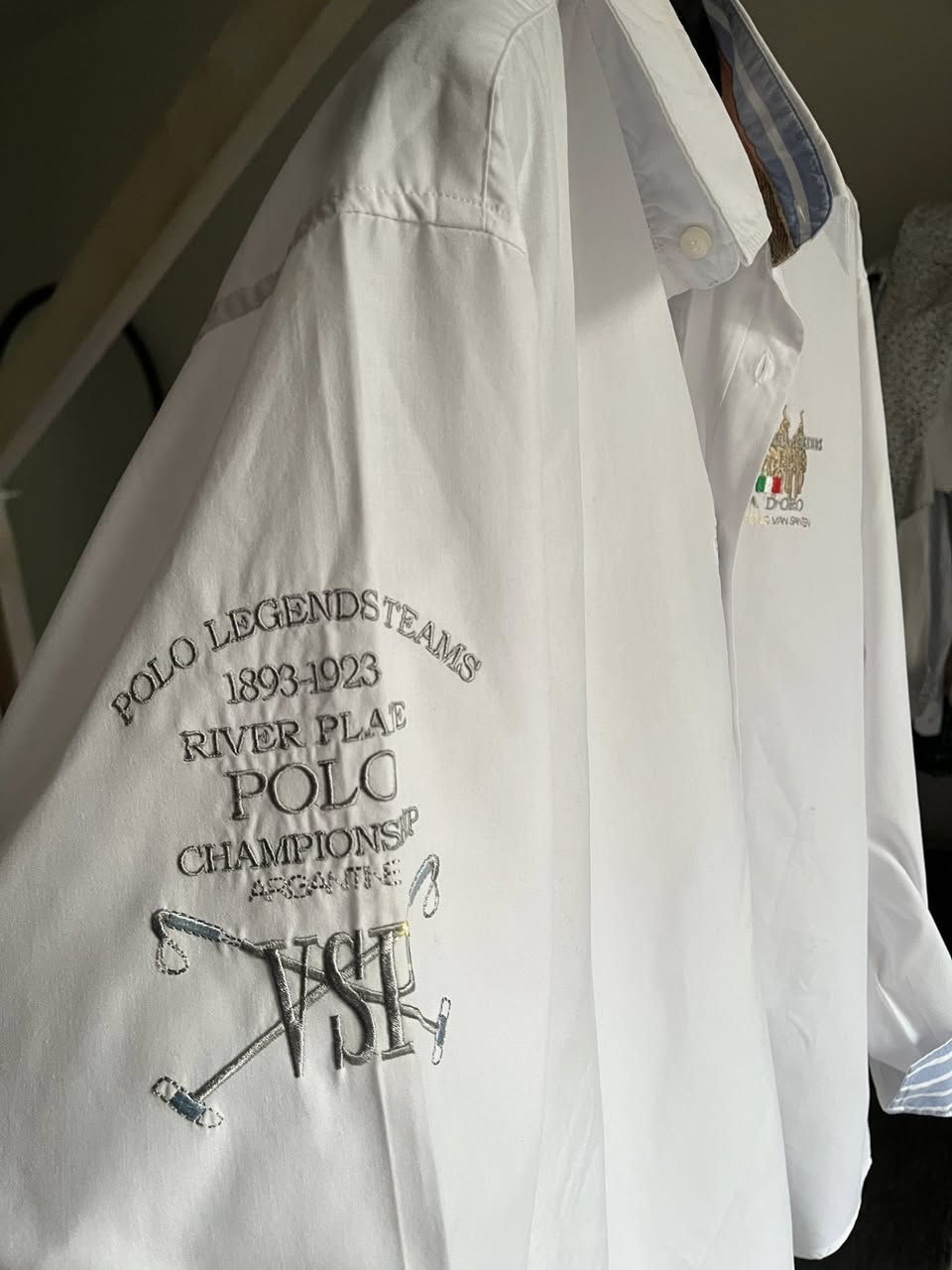 قميص ڤنتچ قطن  100%  

من ماركة 
Van Santen & Van Santen – Polo Players Society

القياس (3XL)
عرض الصدر( 51)
السعر (25 اجور التوصيل  )

يمكنك مشاهدة بقية الموديلات انقر على الصفحة الشخصية


**إذا كنت صاحب هذا الإعلان وتريد حذفه لأي سبب، رجاءا أرسل رسالة إلى الدعم الفني**